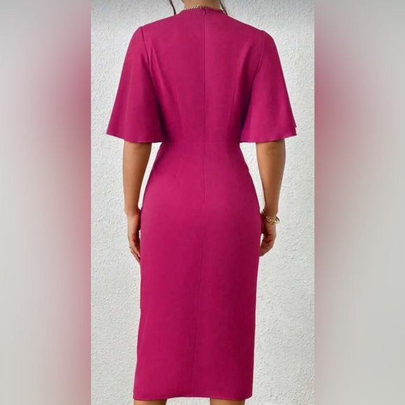 Elegant Pink Midi Dress - Picture 4 of 4